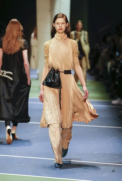 Look 29